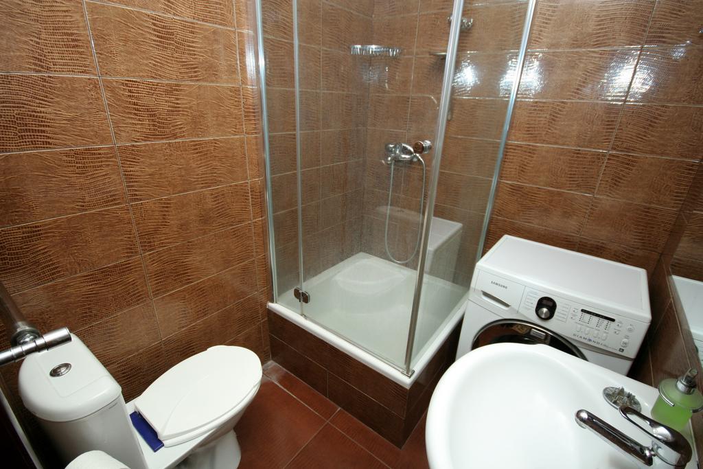 Pechersk Apartment In Kiev Center Екстериор снимка